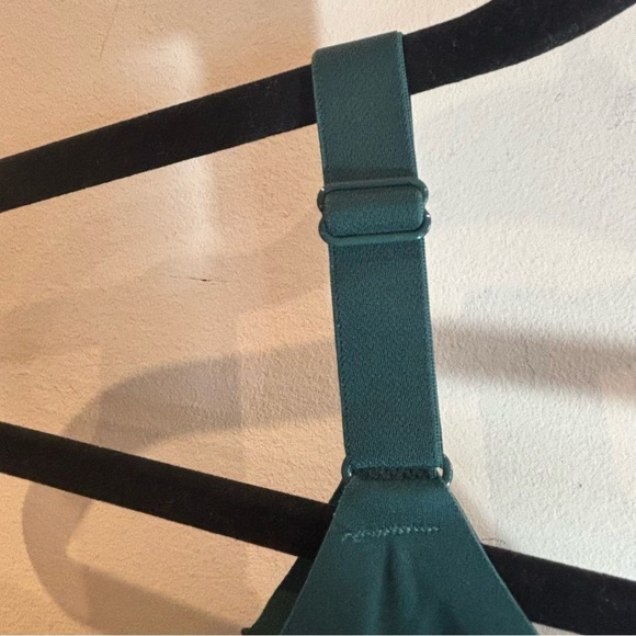 KNIX Sz L Camisole Emerald Green Adjustable Straps Padded Cups NEW WITHOUT TAG - Picture 5 of 7